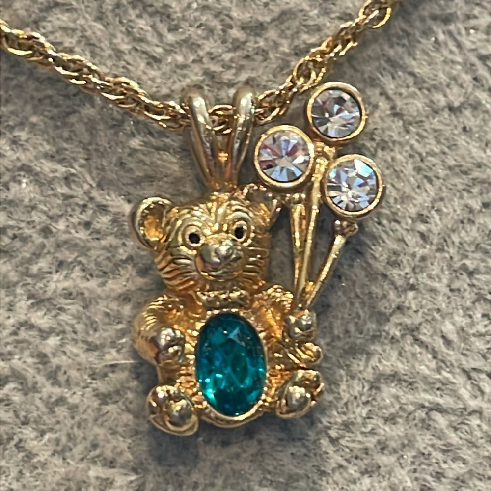 Adorable Bear & Balloons Green Belly Pendant Necklace in Gold Tone